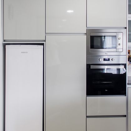Cozinha com calha oculta