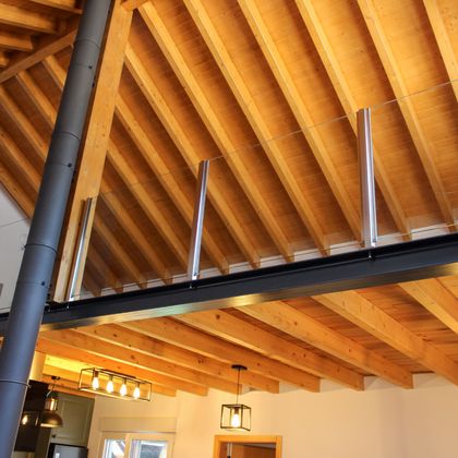 Vigamento interior em pinho