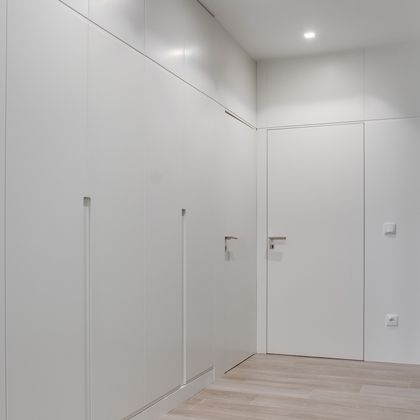 Frente de roupeiro com portas interiores incluídas