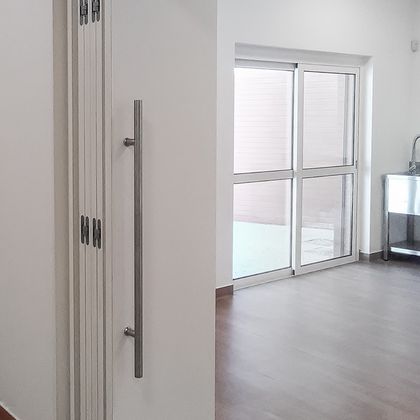 3/4  Vão de portas lacadas tipo fole